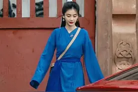 baby综艺被孤立排挤，造型像穿破布遭白鹿吊打，粉丝怒怼节目组图片