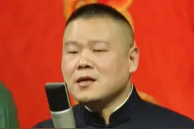 岳云鹏术后首登台，与爱徒合作《卖估衣》，返场连唱三首成名曲图片