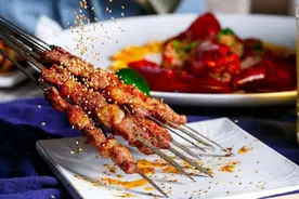 羊肉串真的是用羊肉做的吗？测评结果表示并非如此图片