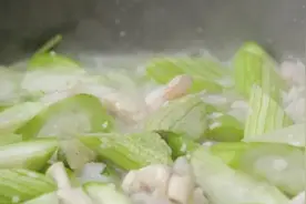 “五月吃一瓜，中药不用抓”！夏季吃它利尿排毒、消肿，鲜嫩营养图片