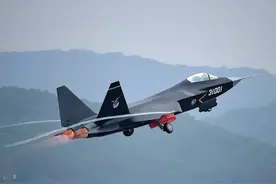 美国防部：中国在隐藏实力，实际武器比公开的要先进10年！图片
