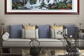 客厅挂画怎么选？想要打造高品位客厅环境，得这样选山水画图片