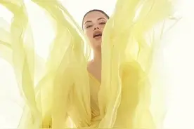 维多利亚的秘密宣布Adriana Lima正式回归图片