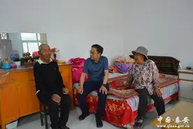 兰州城市学院来秦安县郭嘉镇开展结对关爱活动图片