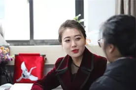 研究生争当大学辅导员，一看工资单羡慕了，的确是个“铁饭碗”图片
