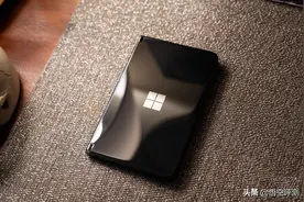 售价万元的折叠屏手机：微软Surface Duo 2，不敢入中国手机市场图片