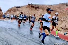 2021年，甘肃牧羊人在山地马拉松事故中救了6人后，如今怎样了？图片