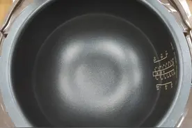电饭煲出现这种情况千万别再用！家里掌勺的要注意图片