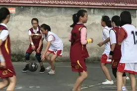 为了母亲的一句话，她考上复旦，听听背后的故事→图片