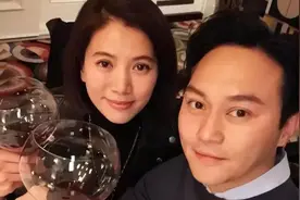 世上渣男千千万，最怕张智霖这种，20多年婚姻袁咏仪的心酸谁懂？图片