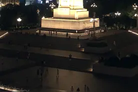 视频丨英雄城致敬英雄，纪念八一南昌起义95周年，八一南昌起义纪念塔AR灯光秀，致敬伟大的人民军队！图片
