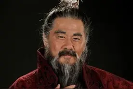 顶级豪族出身的袁绍，为何能与曹操玩到一起？图片