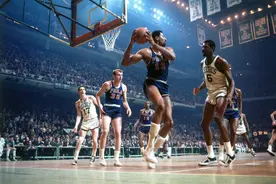 你知道为什么NBA一个赛季有82场比赛吗？图片