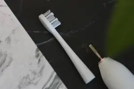 个护博主科普电动牙刷的正确使用方法，及四大误区图片