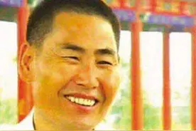 河南穷小子，捡破烂发家，身家14亿，41岁成首富，最后却成阶下囚图片