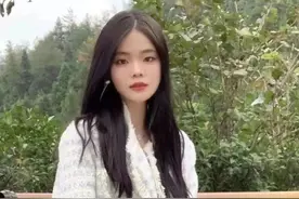 00后女孩去守墓，“火到怕”图片