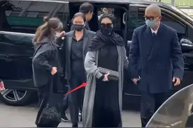 太辣眼！大S透视装现身小S公公葬礼，裙子还是前夫汪小菲买的图片