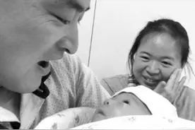 2015年山东女子舍命产5胞胎，最小有鸡蛋大小，生产过程一波三折图片
