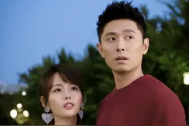 真离了？张嘉倪晒照庆圣诞，已摘下右手婚戒，邵晴疑似上位成功图片