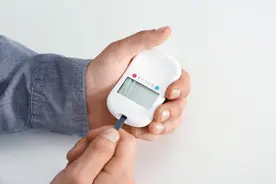 血糖异常，手指先知！医生：手上出现3个信号，你要警惕糖尿病图片