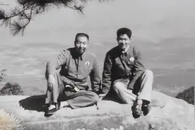 2008年华国锋逝世，秘书曹万贵仍为老上级的身后事奔波图片