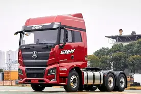 都是“狠角色”，4款6X4重卡最高28.88w，谁是“价格屠夫”？图片