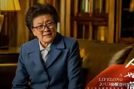 国家一级演员宋春丽：终生未生育，却在61岁当奶奶的年龄当了妈图片