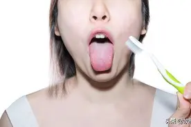 告别尴尬！五个神奇方法解决口臭问题，重拾自信微笑！图片