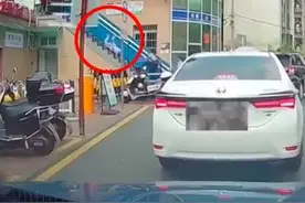 湖南一女医生被人推下警务室楼梯，知情人：不是医患纠纷图片