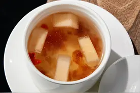 花椒和雪梨一起炖，没想到作用这么大，清热止咳又养生真有用！图片