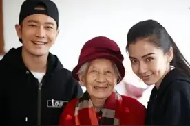 95岁姥姥去世，黄晓明发文：姥姥有福报，见完所有子女才安详离开图片