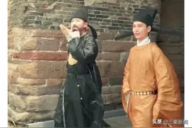 一秒变装，和张、李两位大人偶遇吧图片