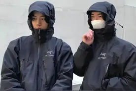 冲锋衣“风靡一时”，到底要不要买？穿了一个月，这些话不吐不快图片