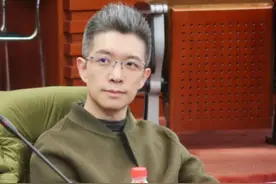 至今未婚的8位大龄男主持人，多人情史简单，各有各难言的苦衷图片