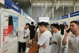 “百日冲刺促就业·青春留德筑未来”四川省2023届高校毕业生德阳专场招聘会成功举行图片