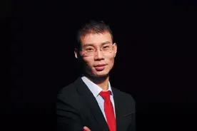 河南穷小伙，凭借3000元起家，现拥有16000家门店，身家高达200亿图片