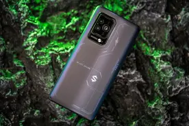 16GB+512GB降400，有1亿像素+120W快充，过于亲民良心图片