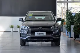 6.98万的SUV和CR-V差不多大，还有更丰富的配置，实拍比亚迪宋图片