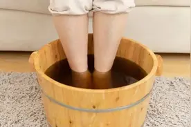 肿瘤患者能泡脚吗？注意！这类肿瘤患者不宜泡脚图片