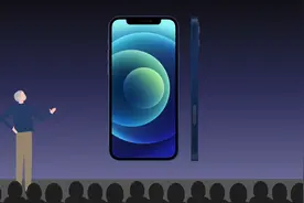iphone12以及13和14悄悄在侧面开了一个塑料缺口？这是什么用途？图片