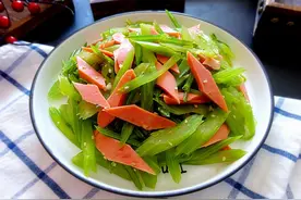 天热，这菜可以常吃，含钾高，润肠胃，这样拌一拌爽口又解馋图片