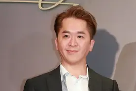 史上“最高级背德爱情”，三女共侍一夫，每人一月到手50万工资图片