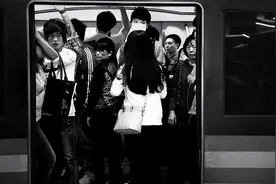 为什么现在年轻人没有2000年时的精气神？真实原因太扎心图片