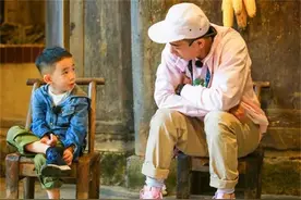 陈小春：用尽毕生找不回被3000元卖掉的亲弟弟，身价上亿又有何用图片