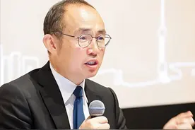携300亿出走美国，潘石屹却开始对国人示好，网友：这是回头了？图片
