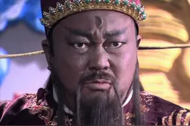 包拯每年的俸禄是18000贯，相当于如今多少钱？这一算真被吓一跳图片