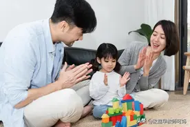 高铁打人后续：女生拒绝和解，打人者怕丢工作欲花高价求和解图片