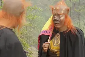 难怪青狮精法力平平，却能做大鹏雕的大哥，你看他的师父是谁图片