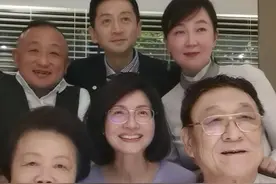 《十六岁的花季》33年重聚：“韩小乐”51岁，“白雪”48岁图片