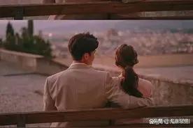 「手握余香」我把游戏老板变成了男朋友图片